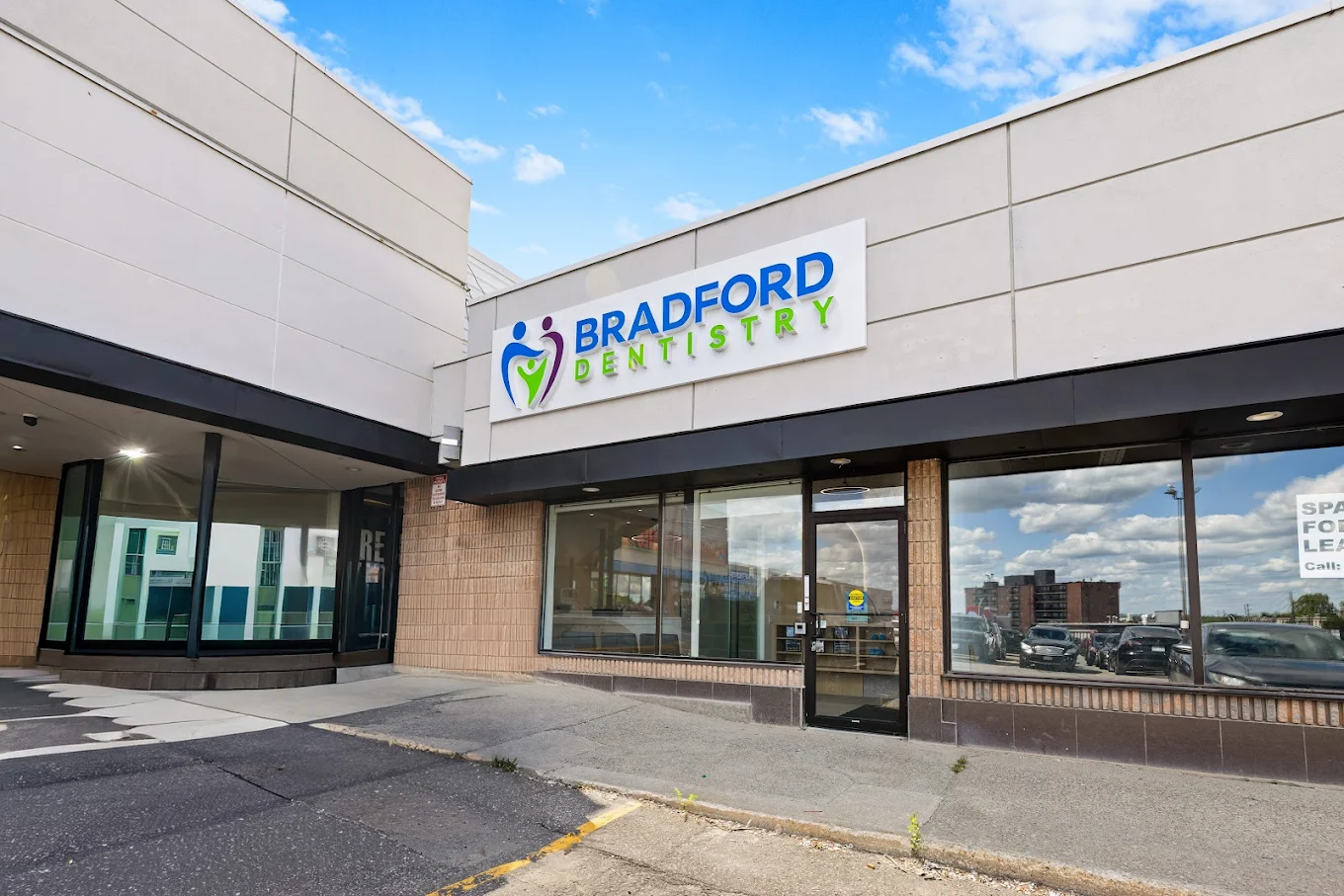 Exterior of the Bradford Dentistry clinic on Holland Street West in Bradford, Ontario